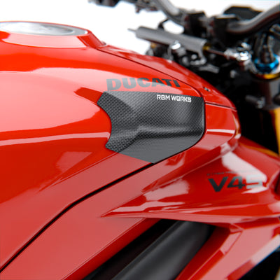 Ducati Panigale / Streetfighter V4 (2022-2024) – PROTECTIONS DE RÉSERVOIR EN FIBRE DE CARBONE