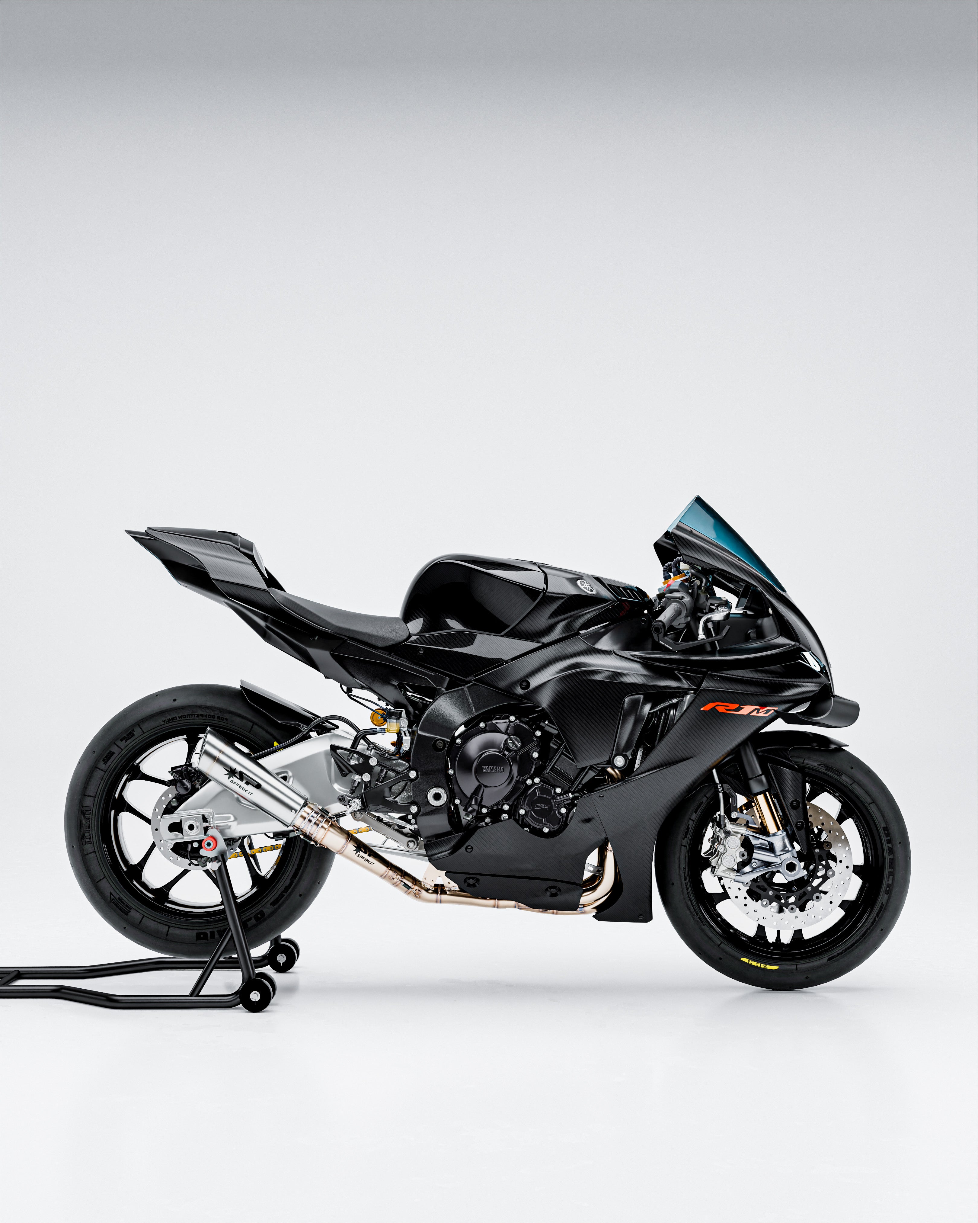 Yamaha R1 (2020+) – RBM Carbon Fiber Tank Cover